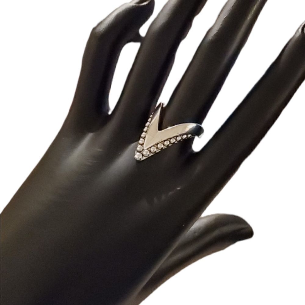 CHEVRON RING SIZE 7 # as1